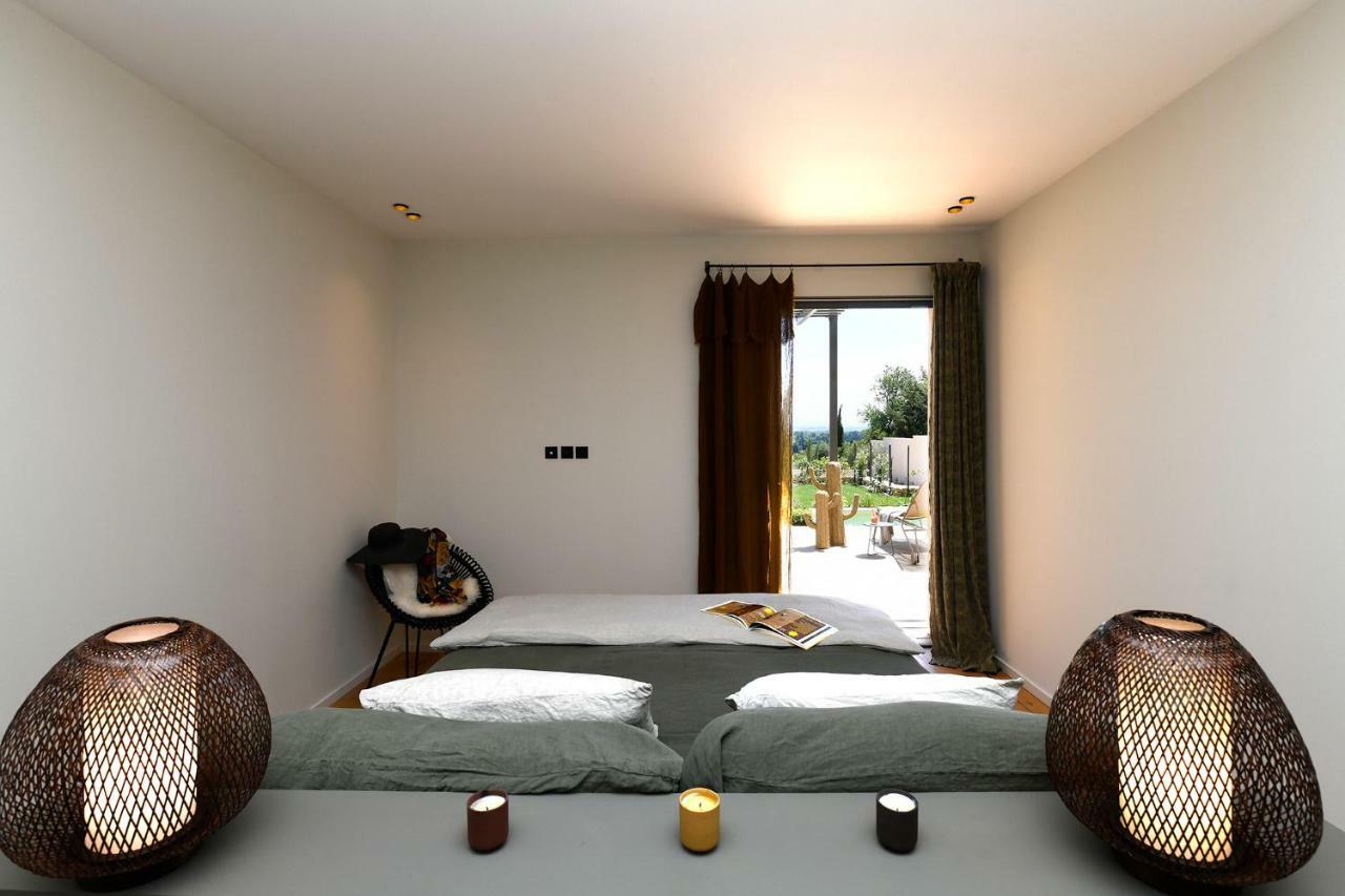 Les Loges En Provence "Villa Garrigue" Villeneuve-lès-Avignon Buitenkant foto